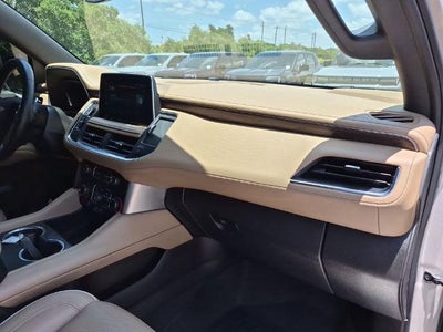 2023 Chevrolet Suburban 4WD Premier