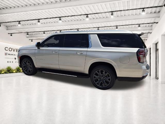 2023 Chevrolet Suburban 4WD Premier
