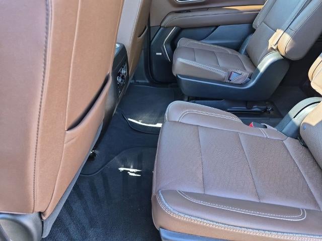 2023 Chevrolet Suburban 4WD High Country