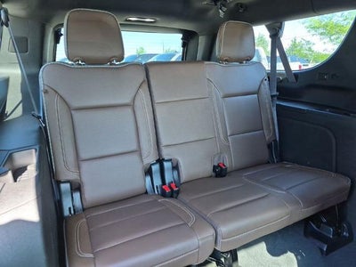 2023 Chevrolet Suburban 4WD High Country