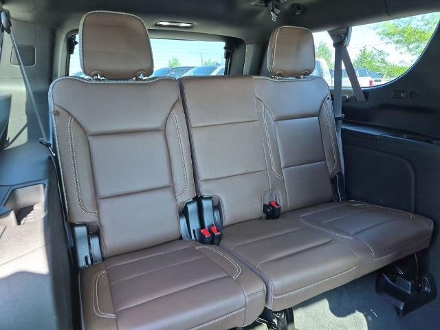 2023 Chevrolet Suburban 4WD High Country