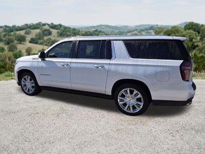 2023 Chevrolet Suburban 4WD High Country