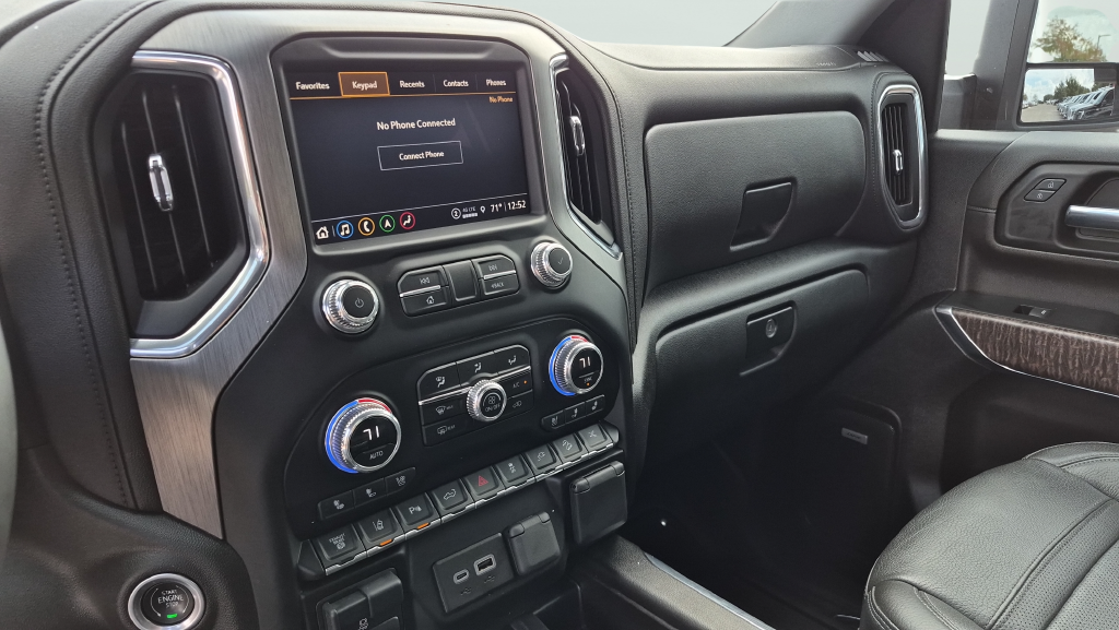 2023 GMC Sierra 2500HD Denali