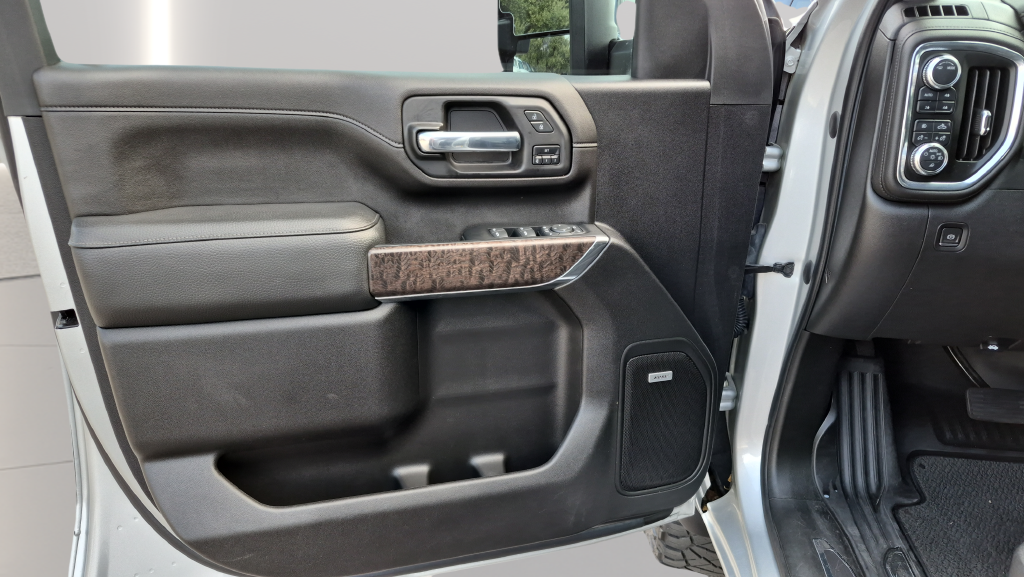 2023 GMC Sierra 2500HD Denali