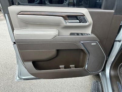 2025 GMC Sierra 2500 HD Crew Cab Standard Box 4-Wheel Drive SLT