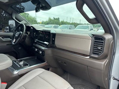 2025 GMC Sierra 2500 HD Crew Cab Standard Box 4-Wheel Drive SLT
