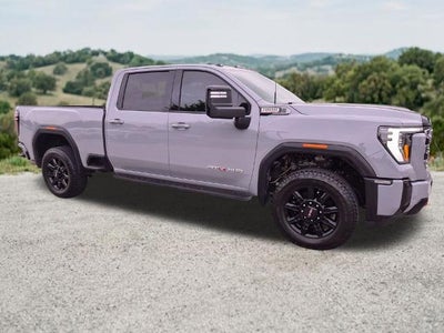 2025 GMC Sierra 2500 HD Crew Cab Standard Box 4-Wheel Drive AT4