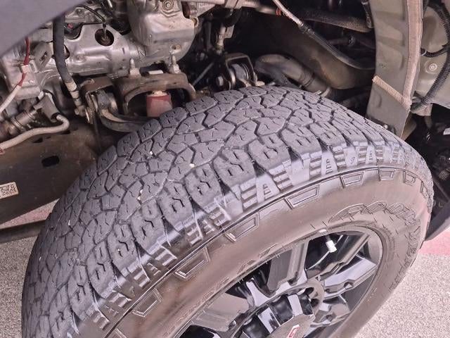 2025 GMC Sierra 2500 HD Crew Cab Standard Box 4-Wheel Drive AT4