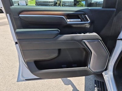 2025 GMC Sierra 2500 HD Crew Cab Standard Box 4-Wheel Drive Denali