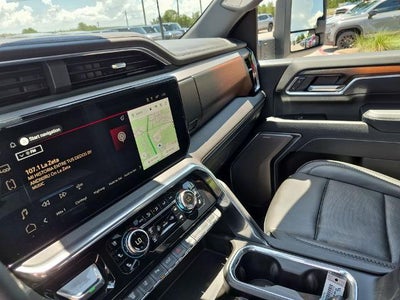 2025 GMC Sierra 2500 HD Crew Cab Standard Box 4-Wheel Drive Denali