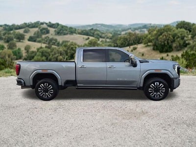 2025 GMC Sierra 2500 HD Crew Cab Standard Box 4-Wheel Drive Denali Ultimate