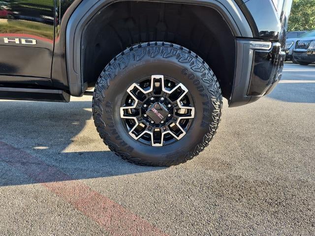 2025 GMC Sierra 2500 HD Crew Cab Standard Box 4-Wheel Drive AT4X