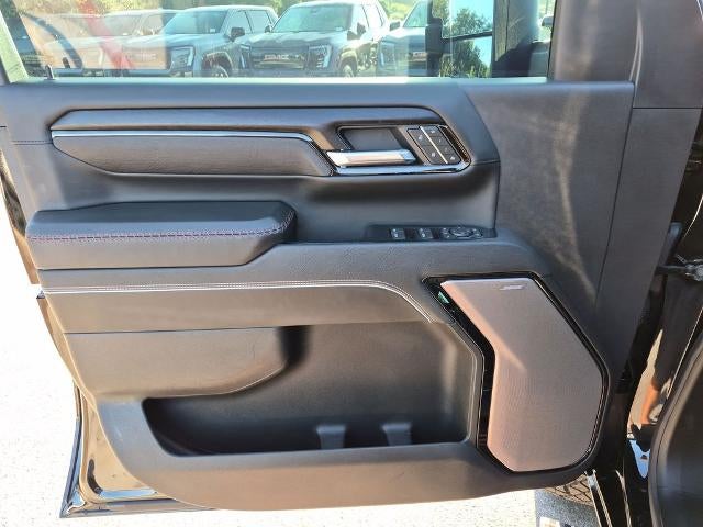 2025 GMC Sierra 2500 HD Crew Cab Standard Box 4-Wheel Drive AT4X