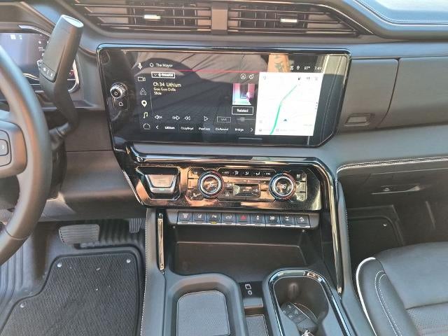 2025 GMC Sierra 2500 HD Crew Cab Standard Box 4-Wheel Drive AT4X