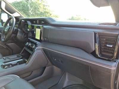 2025 GMC Sierra 2500 HD Crew Cab Standard Box 4-Wheel Drive AT4X