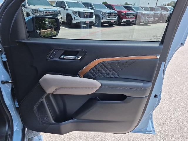 2025 GMC Canyon Crew Cab Short Box 4-Wheel Drive Denali