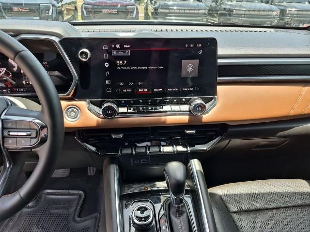 2023 GMC Canyon Crew Cab Short Box 4-Wheel Drive AT4