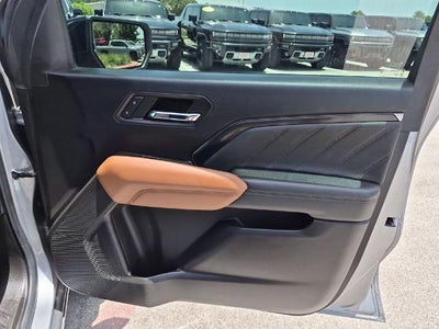 2023 GMC Canyon Crew Cab Short Box 4-Wheel Drive AT4