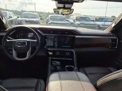 2023 GMC Sierra 1500 Crew Cab Short Box 4-Wheel Drive Denali