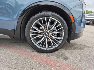 2024 Cadillac XT4 FWD 4dr Sport
