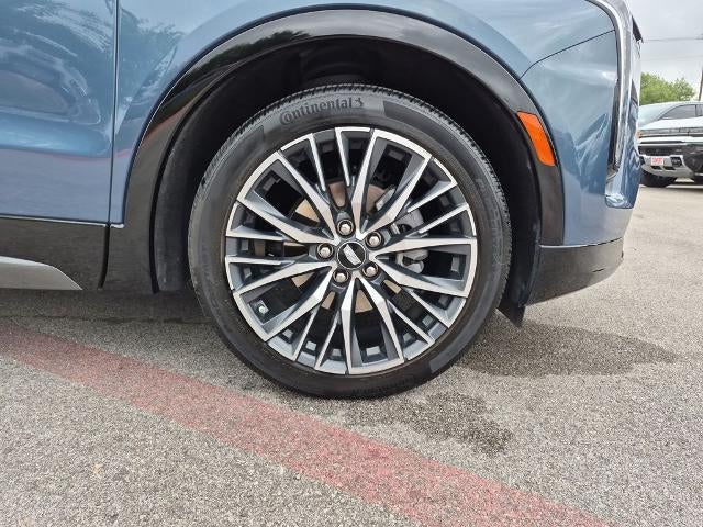 2024 Cadillac XT4 FWD 4dr Sport
