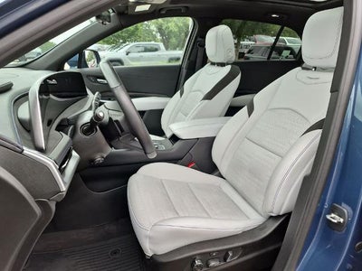2024 Cadillac XT4 FWD 4dr Sport