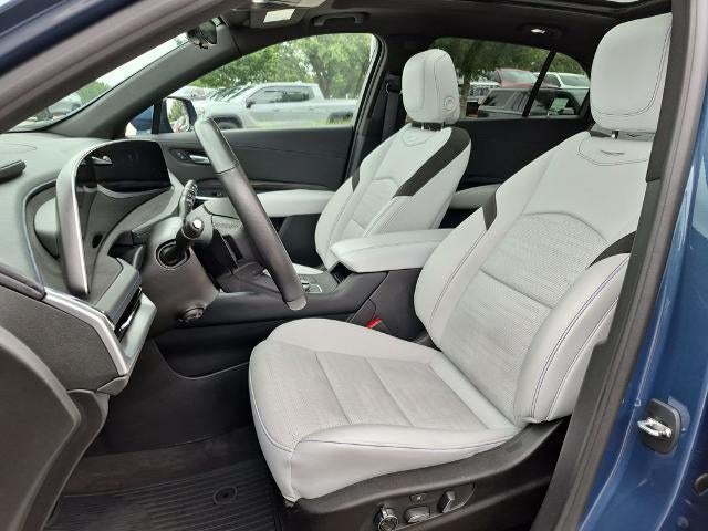 2024 Cadillac XT4 FWD 4dr Sport