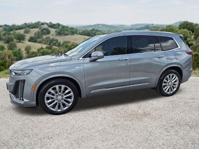 2023 Cadillac XT6 FWD 4dr Premium Luxury