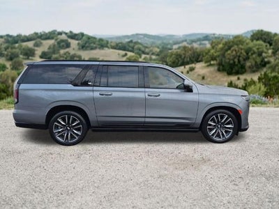 2022 Cadillac Escalade ESV 4WD Sport