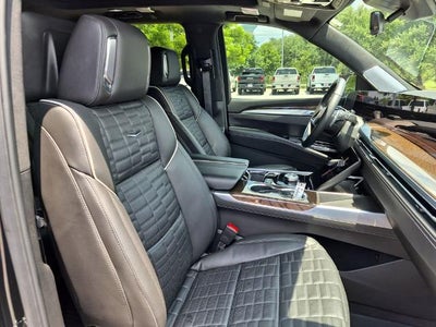 2025 Cadillac Escalade ESV 4WD Sport Platinum