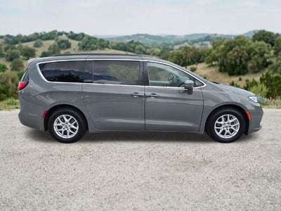 2022 Chrysler Pacifica Touring L FWD