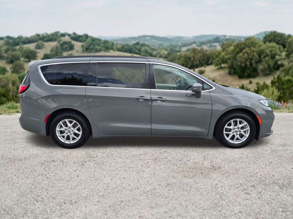 2022 Chrysler Pacifica Touring L FWD