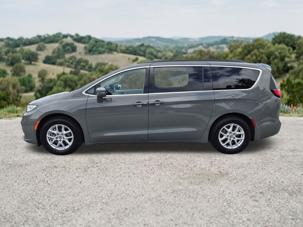 2022 Chrysler Pacifica Touring L FWD