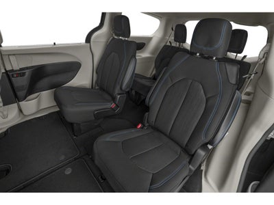 2022 Chrysler Pacifica Touring L FWD