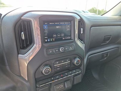 2021 Chevrolet Silverado 1500 Crew Cab Short Box 2-Wheel Drive Custom