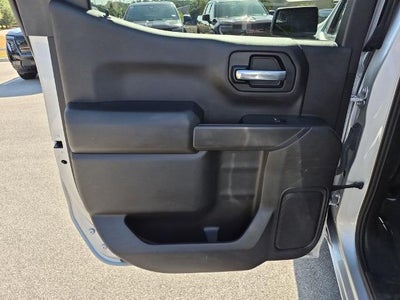 2021 Chevrolet Silverado 1500 Crew Cab Short Box 2-Wheel Drive Custom