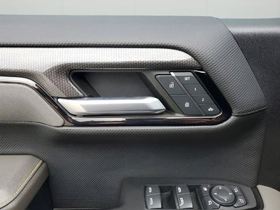 2023 Chevrolet Silverado 1500 Crew Cab Short Box 4-Wheel Drive ZR2