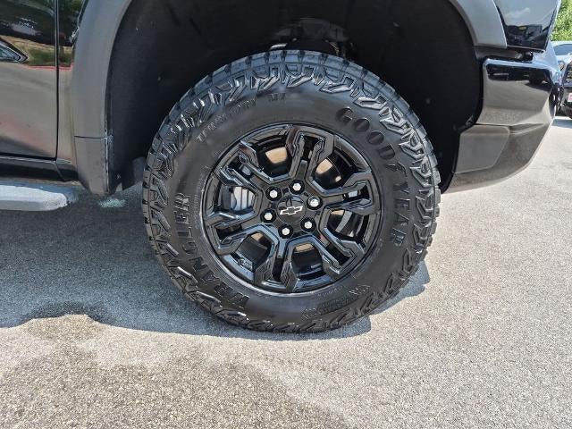 2025 Chevrolet Silverado 1500 Crew Cab Short Box 4-Wheel Drive ZR2