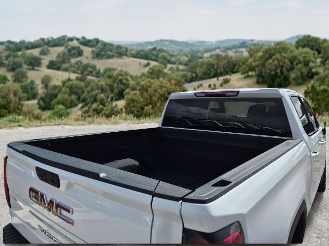 2023 GMC Sierra 1500 Crew Cab Short Box 4-Wheel Drive AT4