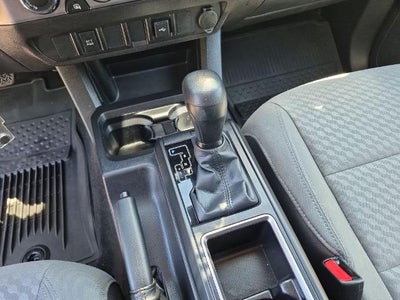 2023 Toyota Tacoma 4WD 4WD SR Double Cab 5' Bed V6 AT (GS)