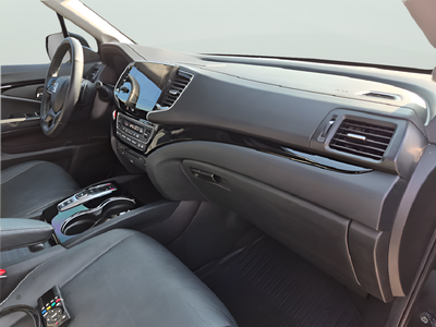 2022 Honda Pilot Touring 8 Passenger