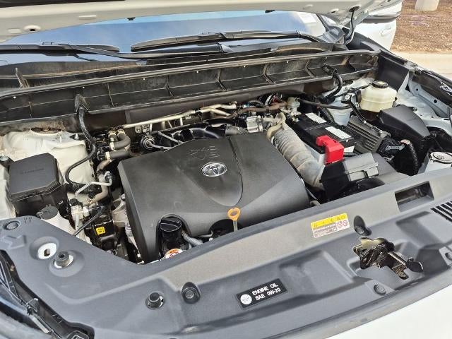 2022 Toyota Highlander Platinum AWD (Natl)