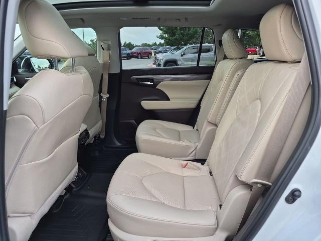2022 Toyota Highlander Platinum AWD (Natl)