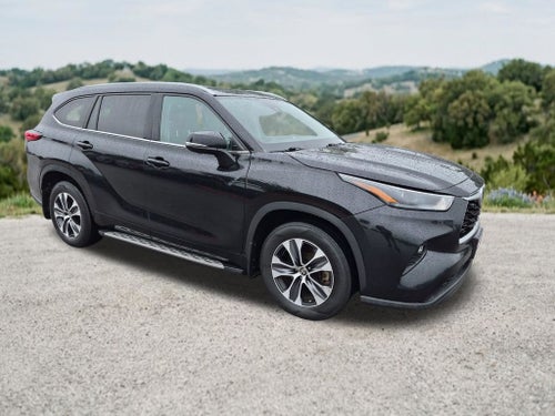 2022 Toyota Highlander XLE FWD (Natl)