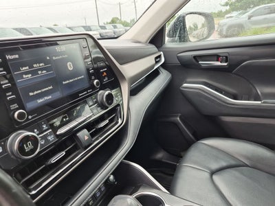 2022 Toyota Highlander XLE FWD (Natl)