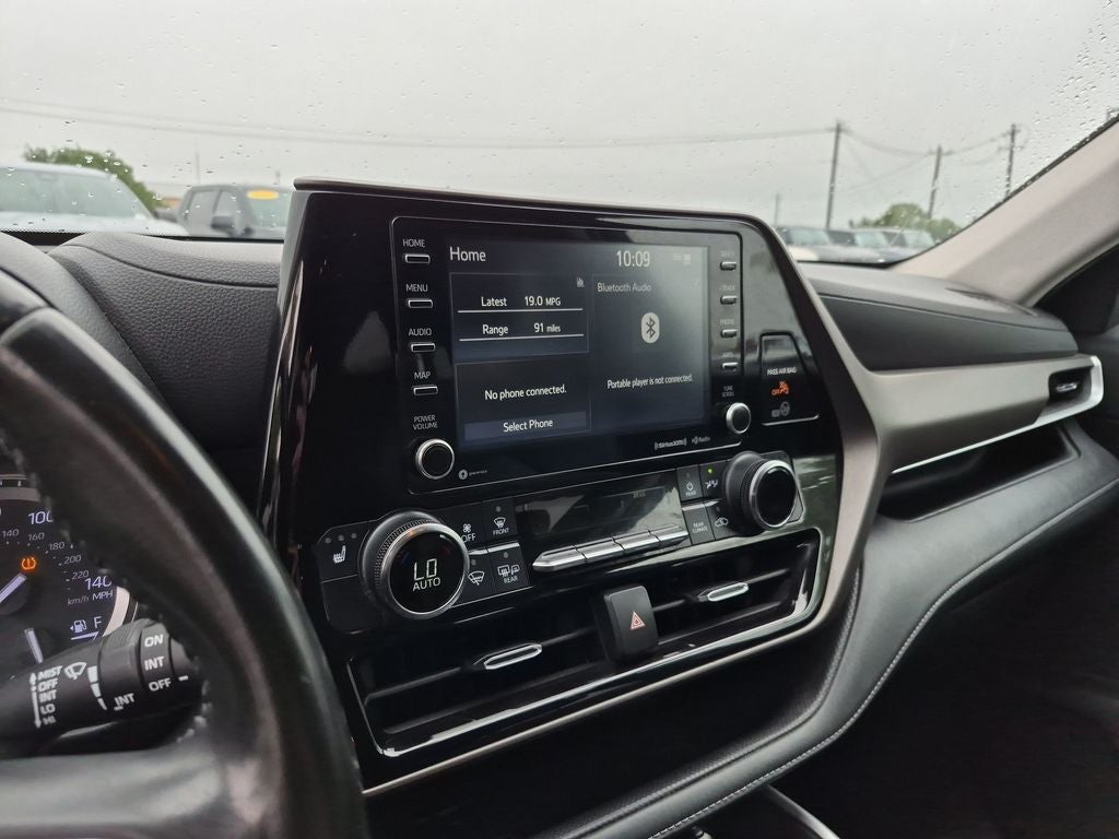 2022 Toyota Highlander XLE FWD (Natl)