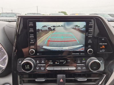 2022 Toyota Highlander XLE FWD (Natl)