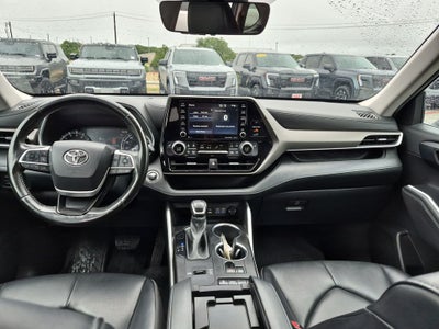 2022 Toyota Highlander XLE FWD (Natl)