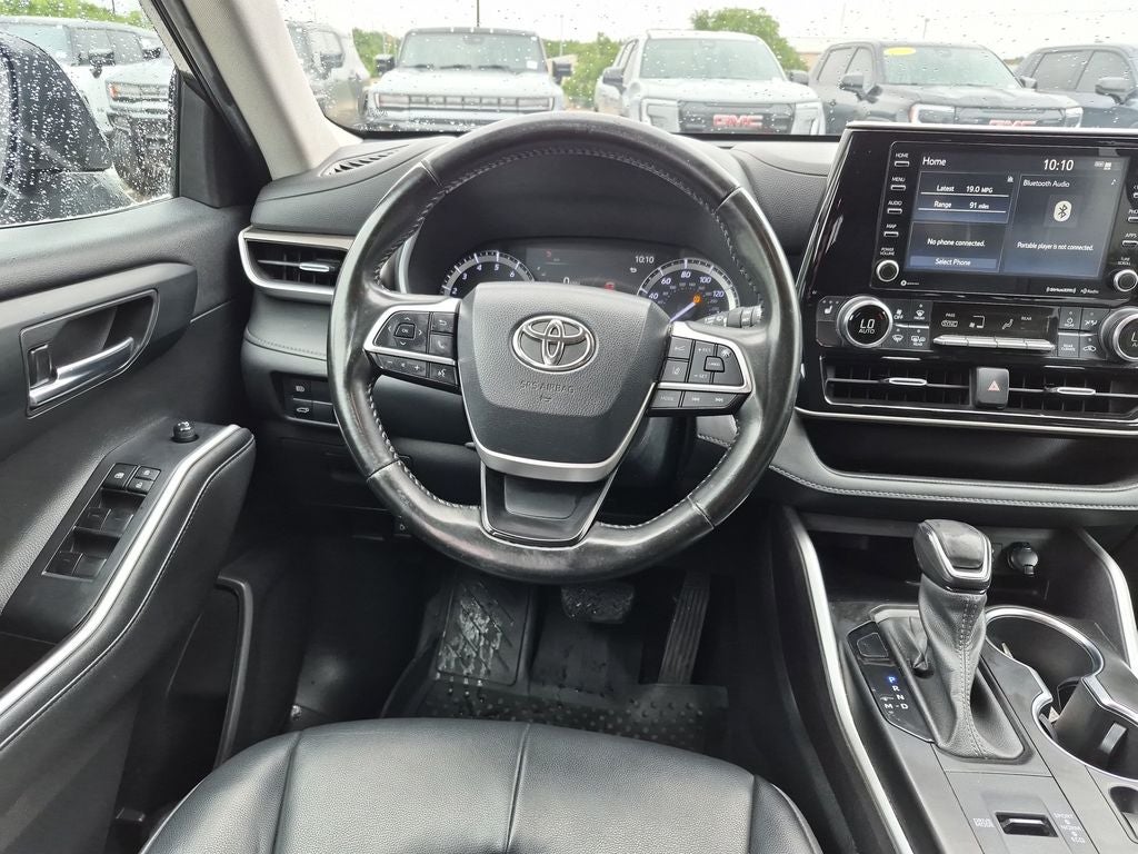 2022 Toyota Highlander XLE FWD (Natl)