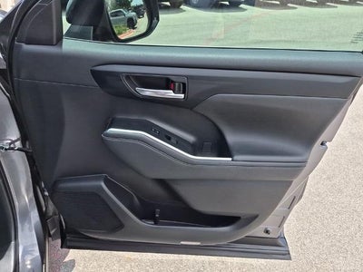 2023 Toyota Highlander XLE AWD (Natl)
